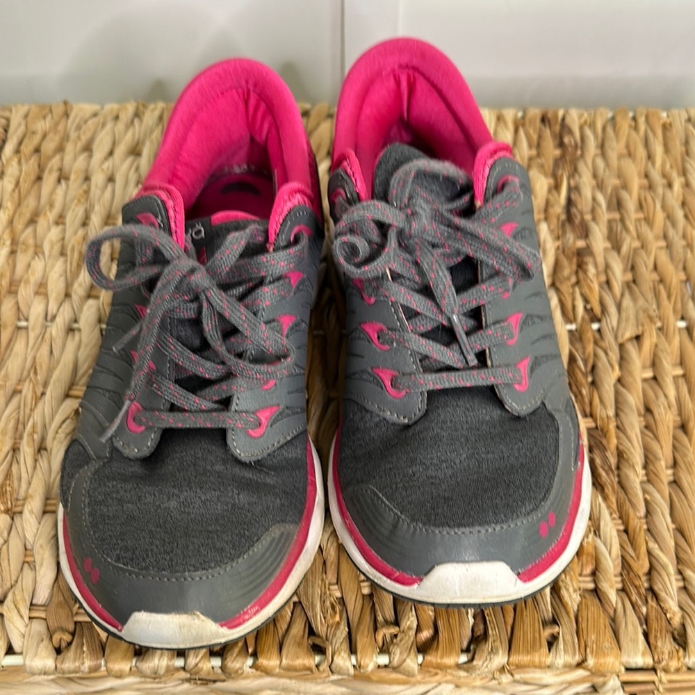Ryka Women's Gray and Pink‎ Athletic Shoes size 8.5